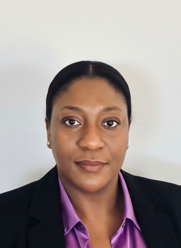 Professional portrait of Ivie, a friendly female Canadian immigration consultant